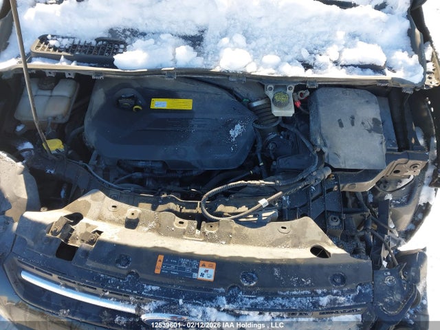 1FMCU9GX8GUA86519 Ford ESCAPE SE