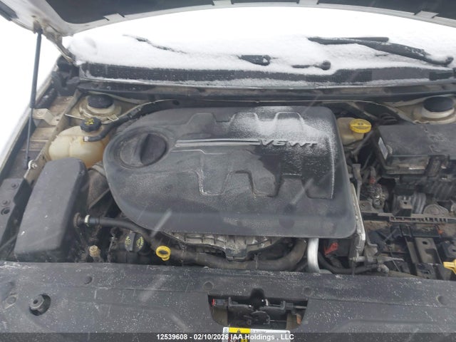 Chrysler 200 C 2016 1C3CCCCG4GN197108 Image 10