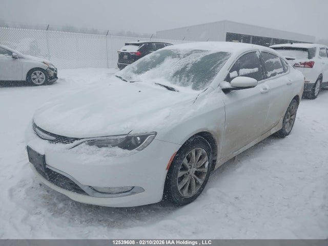 Chrysler 200 C 2016 1C3CCCCG4GN197108 Image 2