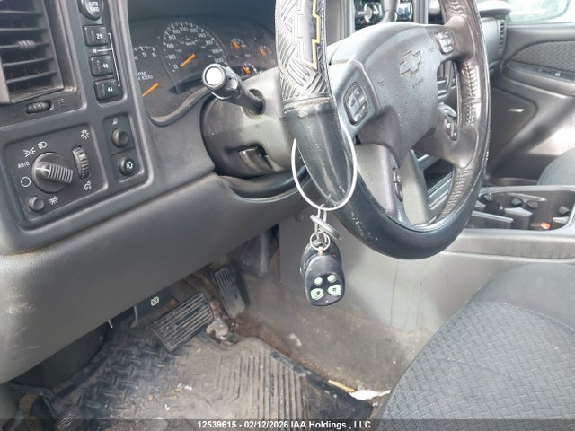 12539615 :رقم المزاد ، 3GNEK12T24G172939 vin ، 2004 Chevrolet Avalanche 1500 مزاد بيع