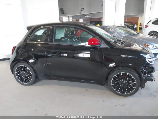 12539643 :رقم المزاد ، ZFAFFAA43RX215321 vin ، 2024 Fiat 500 E Red مزاد بيع