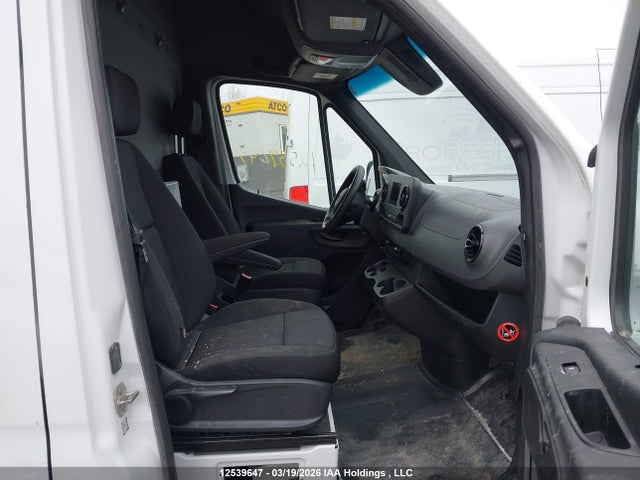 12539647 :رقم المزاد ، W1Y5ECHY3NP446964 vin ، 2022 Mercedes-benz Sprinter 3500 مزاد بيع