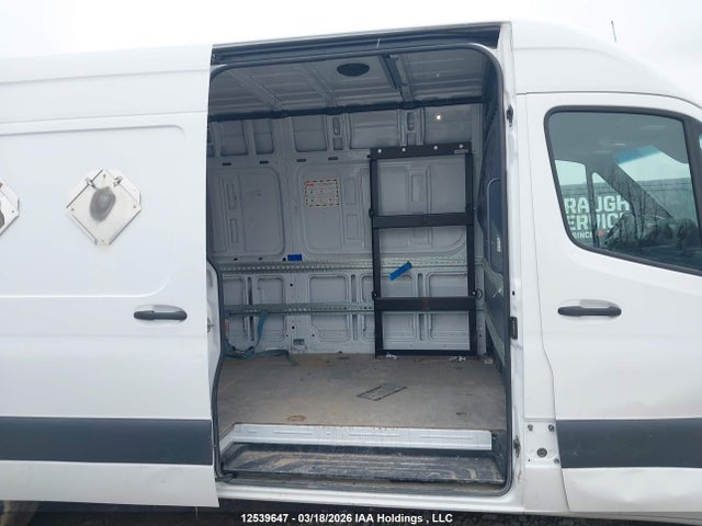 12539647 :رقم المزاد ، W1Y5ECHY3NP446964 vin ، 2022 Mercedes-benz Sprinter 3500 مزاد بيع