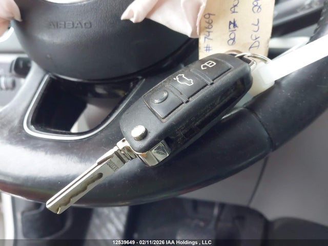 WA1JCCFS9HR015572 Audi Q3 Premium Plus