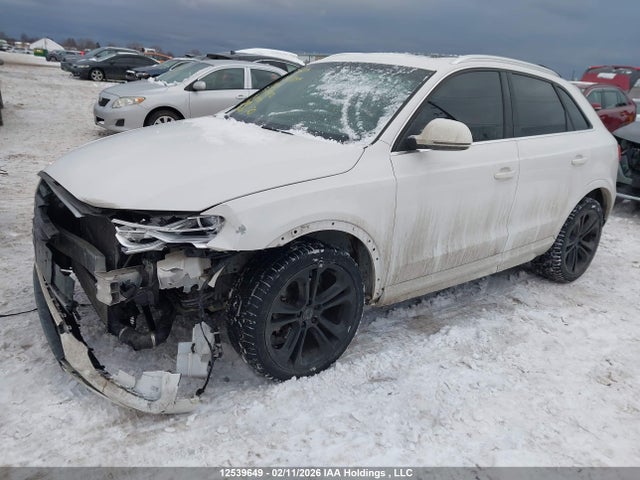 WA1JCCFS9HR015572 Audi Q3 Premium Plus