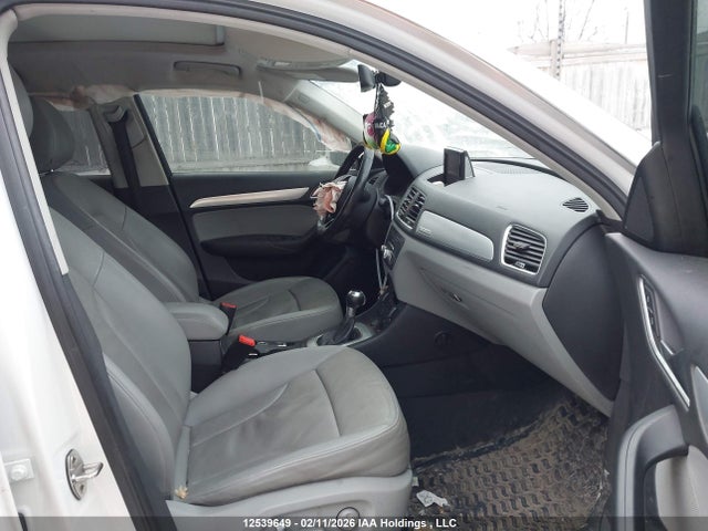 WA1JCCFS9HR015572 Audi Q3 Premium Plus