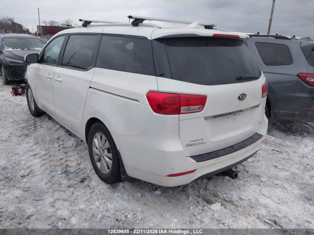 KNDMB5C1XJ6386227 KIA Sedona