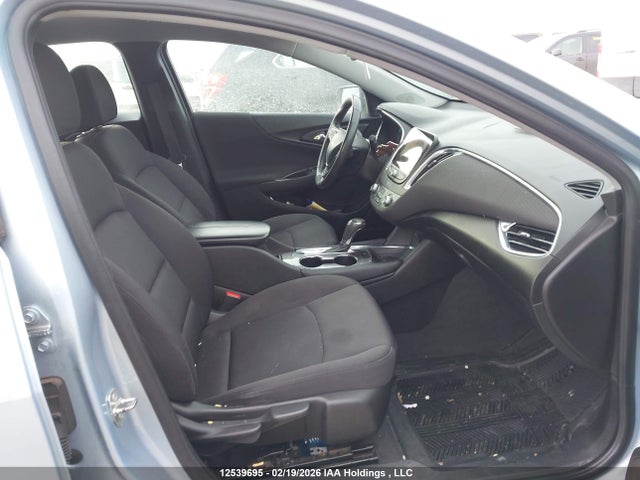 1G1ZD5ST3JF237783 Chevrolet MALIBU LT