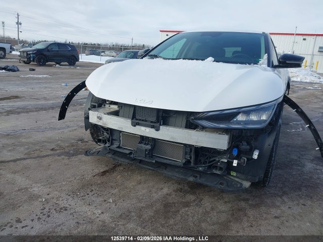 KNDC3DLC5R5224222 KIA Ev6 Land/wind