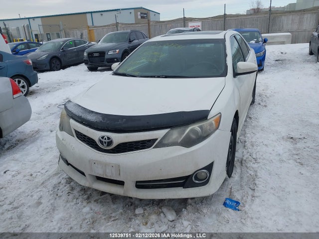 12539751 :رقم المزاد ، 4T1BF1FK0CU572328 vin ، 2012 Toyota Camry Se مزاد بيع