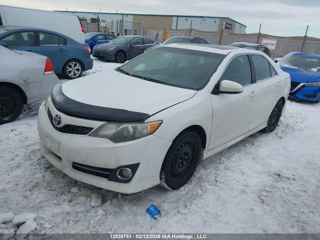 12539751 :رقم المزاد ، 4T1BF1FK0CU572328 vin ، 2012 Toyota Camry Se مزاد بيع