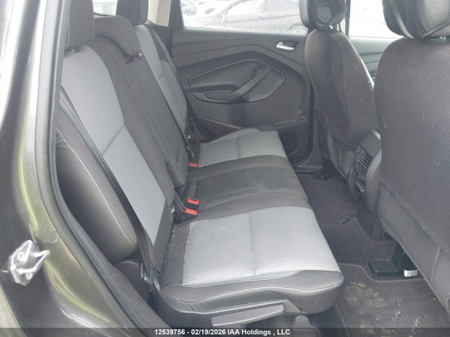 1FMCU0GD4HUD70443 Ford Escape