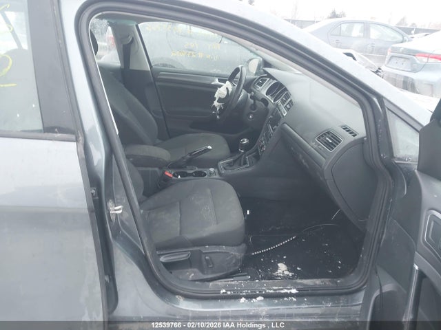 3VWB17AU7JM274002 Volkswagen Golf 1.8 Tsi Comfortline/1.8 Tsi Highline/1.8 Tsi Trendline