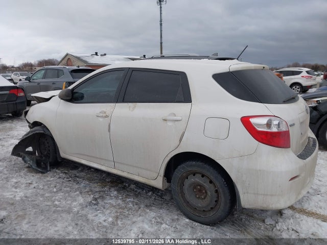12539795 :رقم المزاد ، 2T1KU4EEXAC241273 vin ، 2010 Toyota Matrix Wagon مزاد بيع