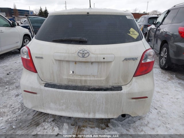 12539795 :رقم المزاد ، 2T1KU4EEXAC241273 vin ، 2010 Toyota Matrix Wagon مزاد بيع