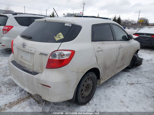 12539795 :رقم المزاد ، 2T1KU4EEXAC241273 vin ، 2010 Toyota Matrix Wagon مزاد بيع