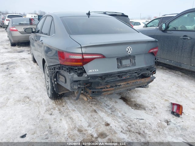 3VWG57BU8KM039439 Volkswagen Jetta 1.4 Tsi Execline