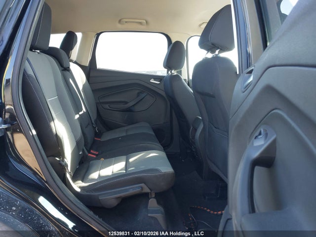 1FMCU9GX8FUA96109 Ford ESCAPE SE