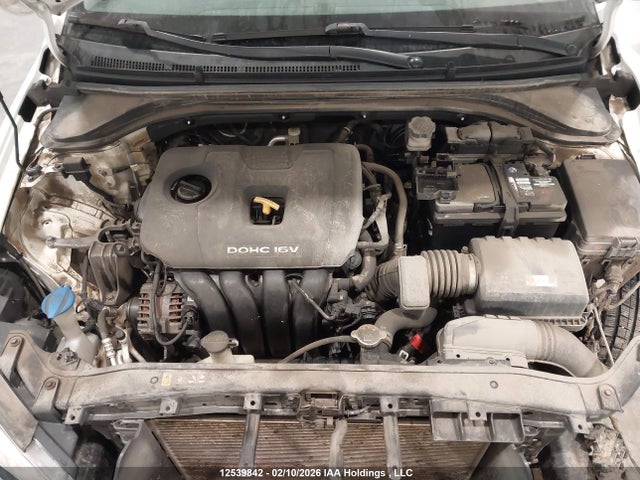 12539842 :رقم المزاد ، KMHD84LF3HU231959 vin ، 2017 Hyundai Elantra Se/value/limited مزاد بيع