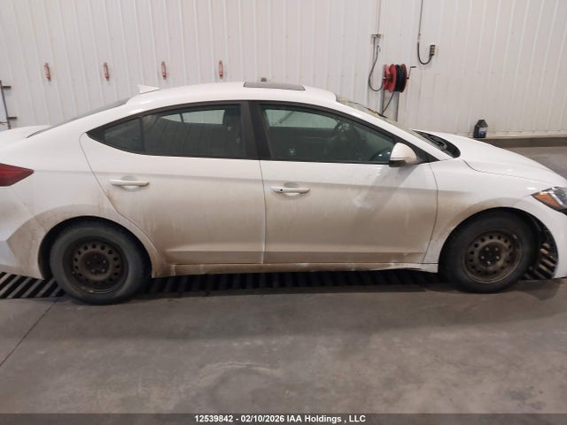12539842 :رقم المزاد ، KMHD84LF3HU231959 vin ، 2017 Hyundai Elantra Se/value/limited مزاد بيع