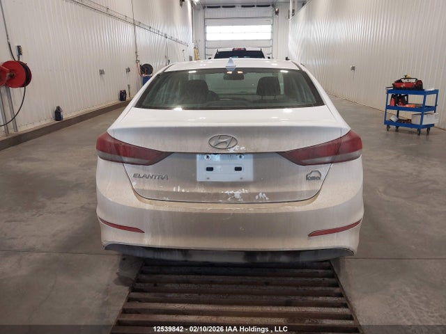 12539842 :رقم المزاد ، KMHD84LF3HU231959 vin ، 2017 Hyundai Elantra Se/value/limited مزاد بيع
