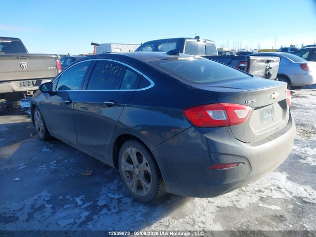 1G1BF5SM5J7111956 Chevrolet Cruze Premier Auto