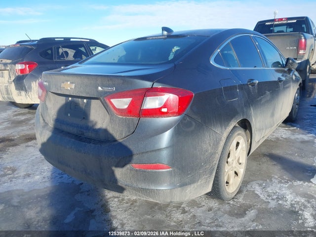 1G1BF5SM5J7111956 Chevrolet Cruze Premier Auto