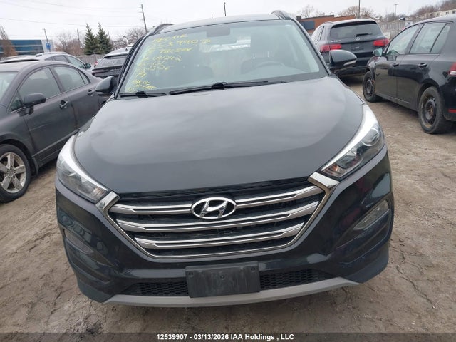 KM8J3CA29JU691242 Hyundai Tucson