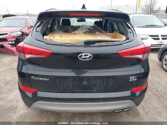 KM8J3CA29JU691242 Hyundai Tucson