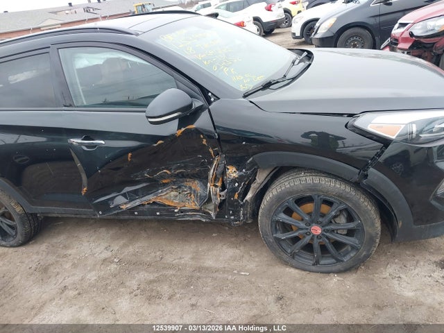 KM8J3CA29JU691242 Hyundai Tucson