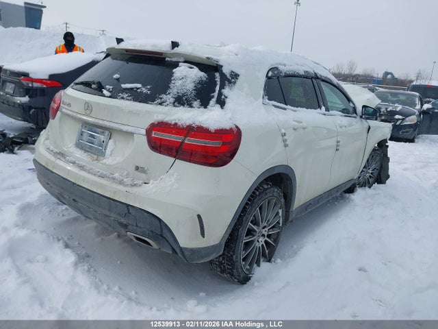 WDCTG4GB2JJ472133 Mercedes-Benz Gla 250 4matic