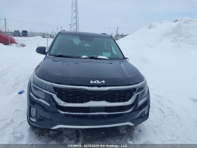 2022 Kia Seltos Sx Turbo W/black Interior/sx Turbo W/burgundy Interior მანქანა იყიდება აუქციონზე, vin: KNDETCA23N7246571, აუქციონის ნომერი: 12539919