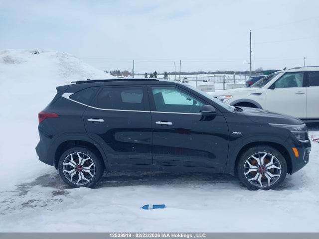 2022 Kia Seltos Sx Turbo W/black Interior/sx Turbo W/burgundy Interior მანქანა იყიდება აუქციონზე, vin: KNDETCA23N7246571, აუქციონის ნომერი: 12539919