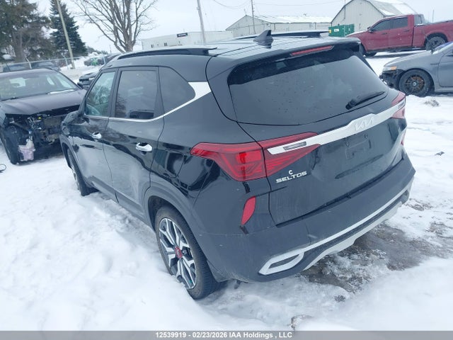 2022 Kia Seltos Sx Turbo W/black Interior/sx Turbo W/burgundy Interior მანქანა იყიდება აუქციონზე, vin: KNDETCA23N7246571, აუქციონის ნომერი: 12539919
