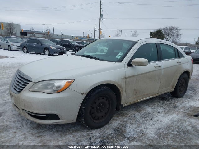 Продажа на аукционе авто 2013 Chrysler 200 Lx, vin: 1C3CCBAB0DN697022, номер лота: 12539924