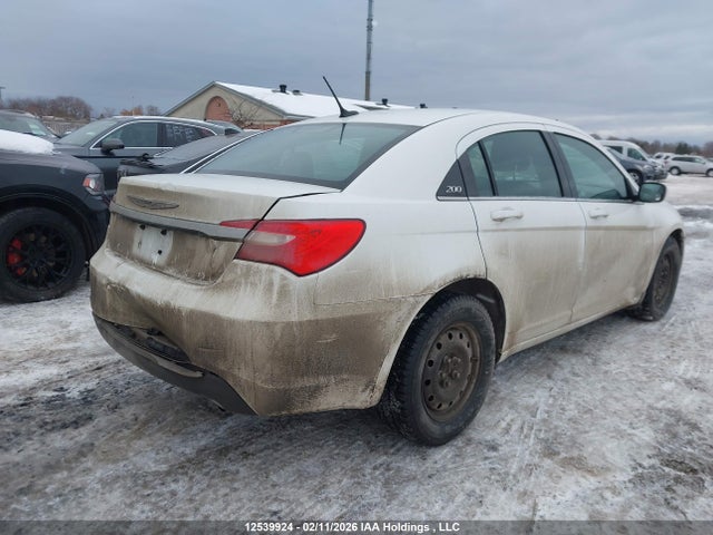 Продажа на аукционе авто 2013 Chrysler 200 Lx, vin: 1C3CCBAB0DN697022, номер лота: 12539924