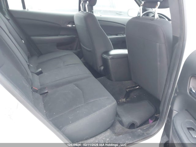 Продажа на аукционе авто 2013 Chrysler 200 Lx, vin: 1C3CCBAB0DN697022, номер лота: 12539924
