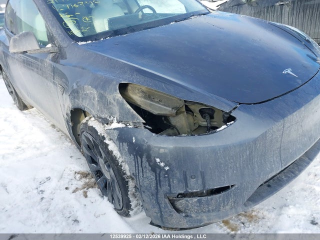 5YJYGDED0MF116792 Tesla Model Y Standard Range Rear-wheel Drive