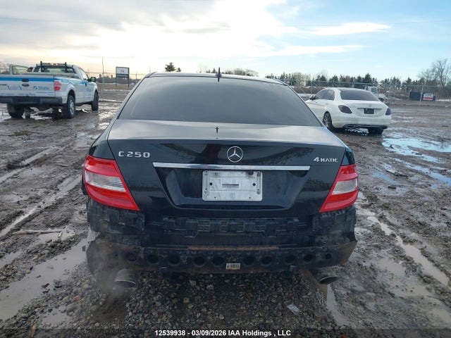 2011 Mercedes-benz C 250 4matic მანქანა იყიდება აუქციონზე, vin: WDDGF8FB3BA485581, აუქციონის ნომერი: 12539938