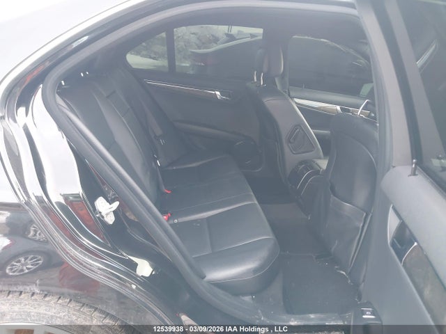 2011 Mercedes-benz C 250 4matic მანქანა იყიდება აუქციონზე, vin: WDDGF8FB3BA485581, აუქციონის ნომერი: 12539938