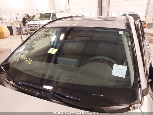 2T3RWRFV9NW132254 Toyota Rav4 Xle