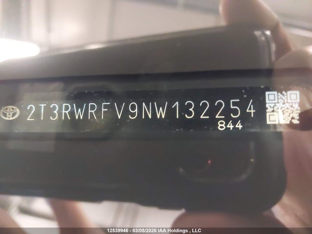2T3RWRFV9NW132254 Toyota Rav4 Xle