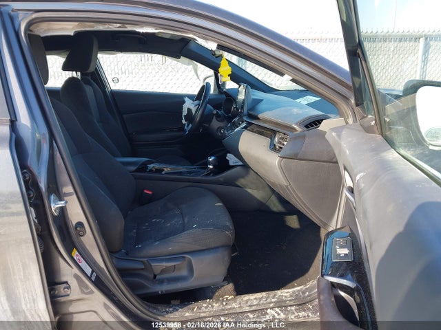 Toyota C-HR XLE 2019 NMTKHMBX3KR071064 Image 5
