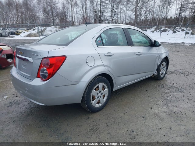 1G1JC5SH5F4116347 Chevrolet Sonic Lt Auto