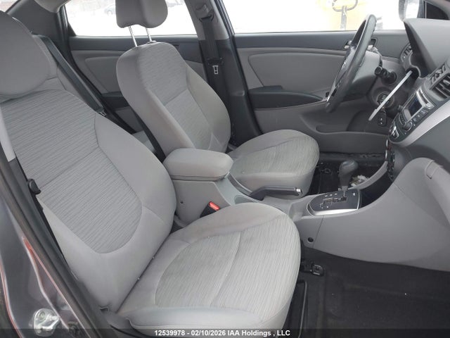 KMHCT4AE1FU826813 Hyundai ACCENT GL