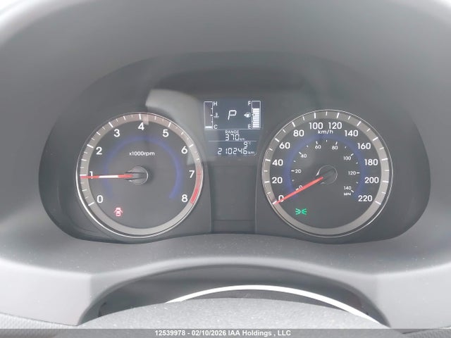 KMHCT4AE1FU826813 Hyundai ACCENT GL