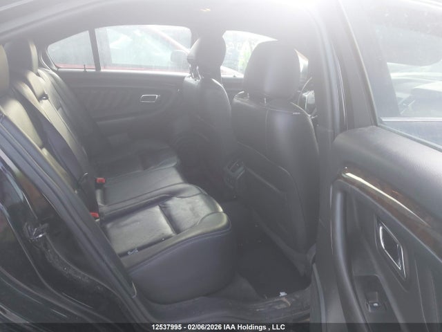 Ford Taurus Limited 2016 1FAHP2J80GG107829 Image 8
