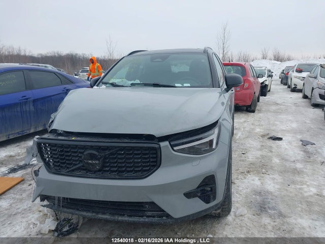 YV4L12UD8T2691089 Volvo Xc40 Black Edition Ultra