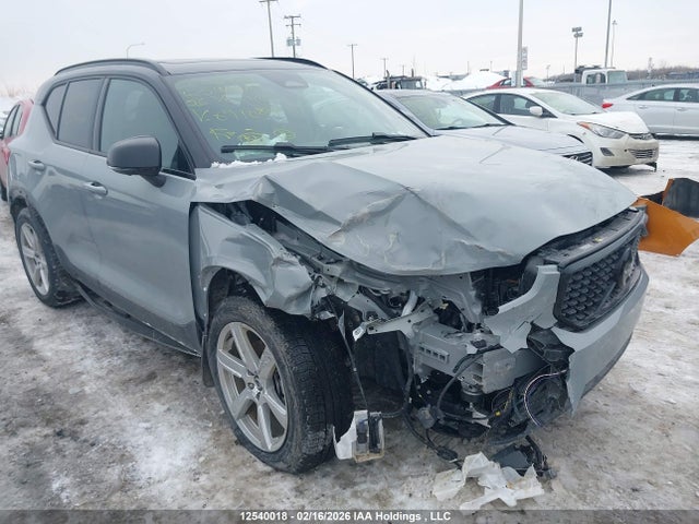 YV4L12UD8T2691089 Volvo Xc40 Black Edition Ultra