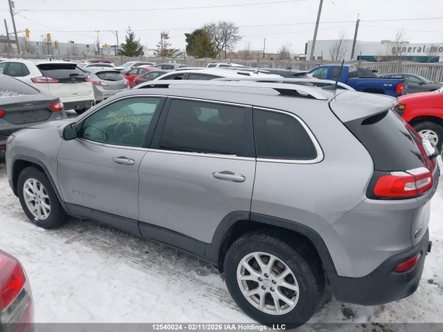 1C4PJMCX3JD581869 Jeep Cherokee North